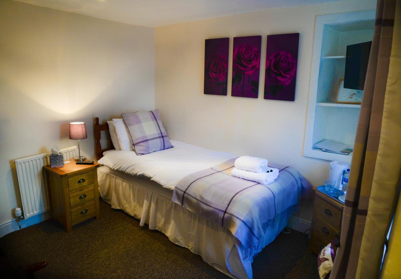 The Waterloo Arms Hotel Chirnside Экстерьер фото